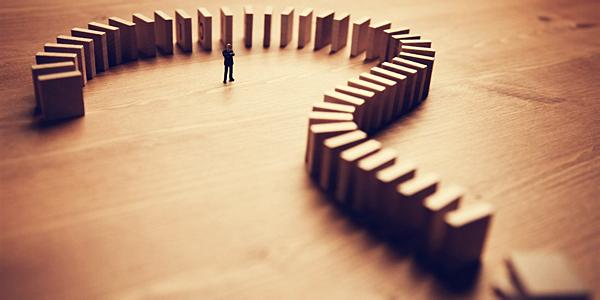 英国央行连续降息英镑汇率强势反弹